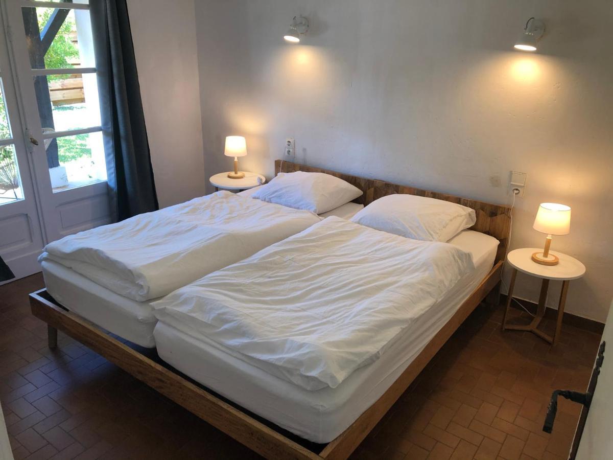 Villa Orcas ลียง ภายนอก รูปภาพ
