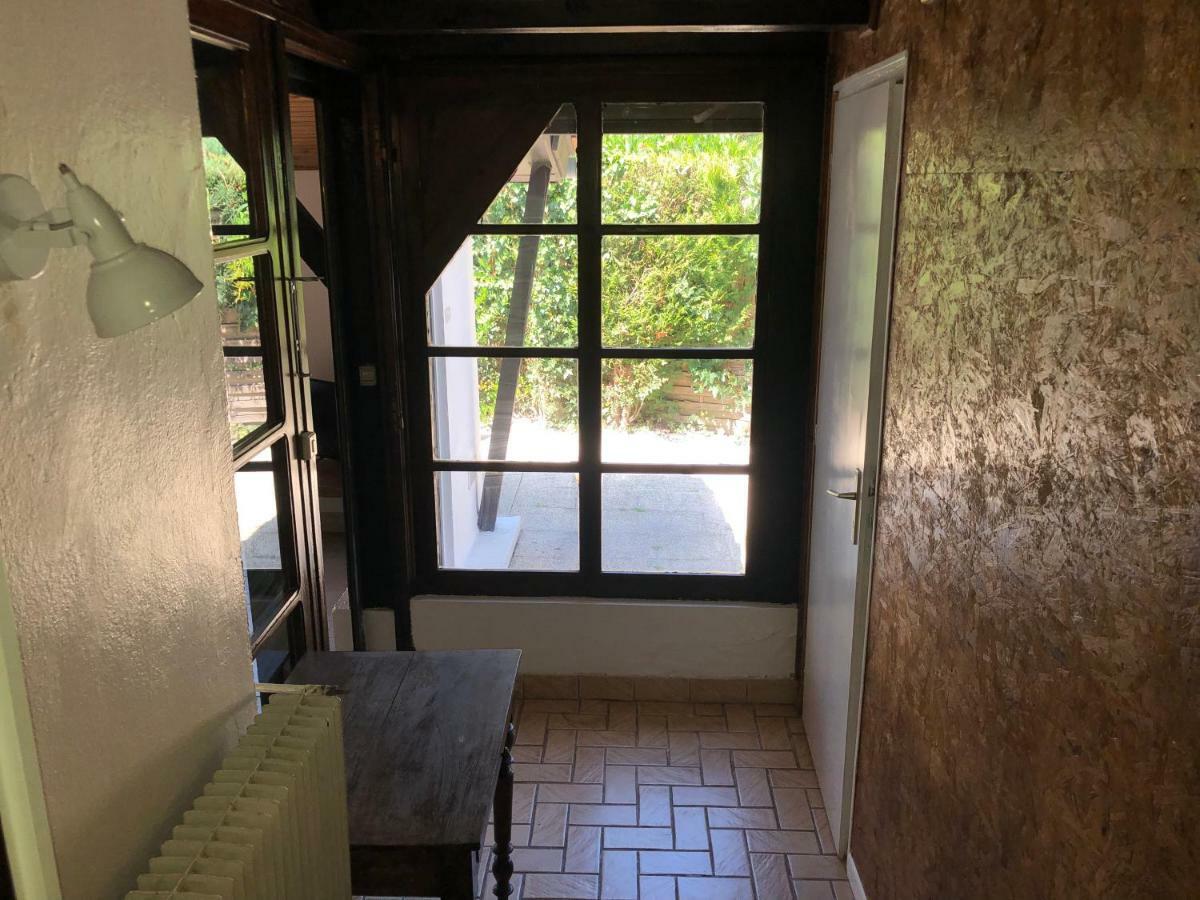 Villa Orcas ลียง ภายนอก รูปภาพ